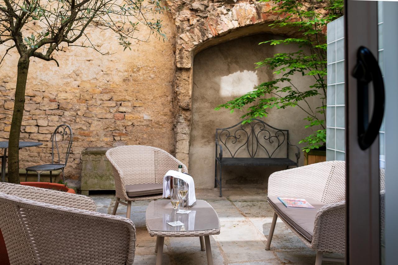 Abbaye De Maizieres Hotel Beaune  Bagian luar foto