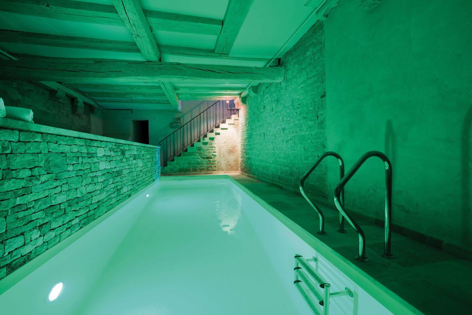Abbaye De Maizieres Hotel Beaune  Bagian luar foto
